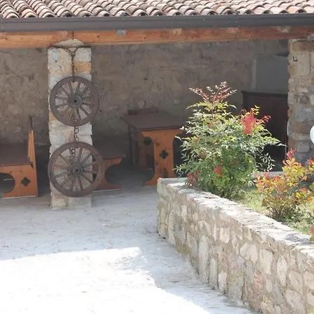 Casa Rita 1 In Vesio