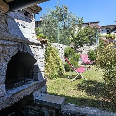 Casa Rita 1 In Vesio Apartment *